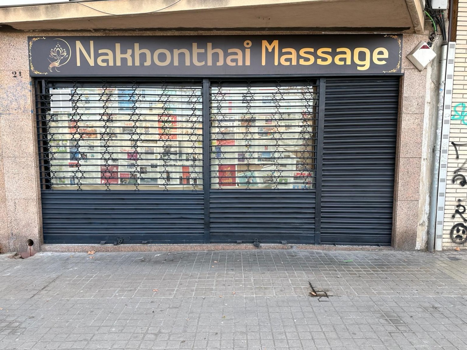 Fachadas y rótulos luminosos para negocios